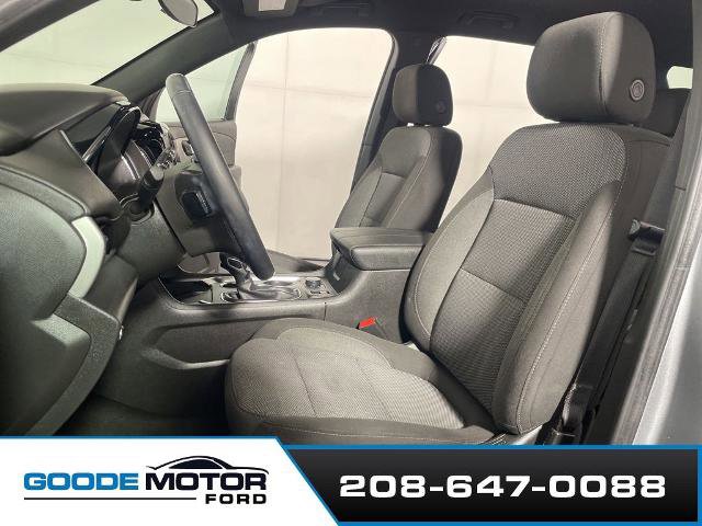 Used 2023 Chevrolet Traverse LT AWD/4WD image 10