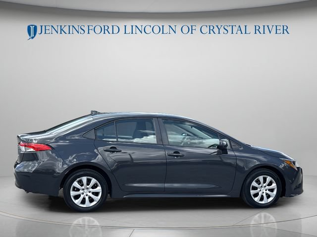 Used 2023 Toyota Corolla LE FWD image 3