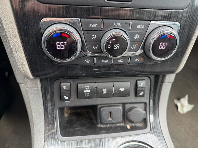 Used 2017 Chevrolet Traverse LT w/ Traveler's Package AWD/4WD image 29