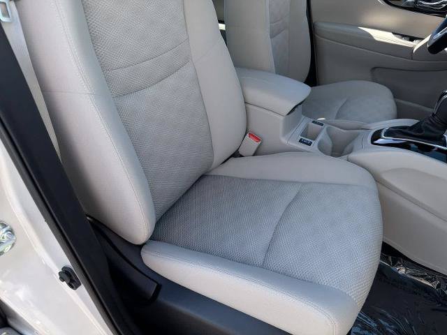 Used 2022 Nissan Rogue Sport SV AWD/4WD image 22