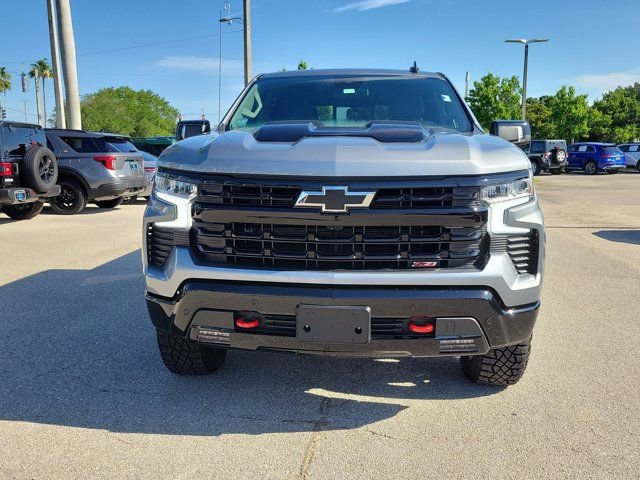Used 2024 Chevrolet Silverado 1500 LT Trail Boss w/ Convenience Package II AWD/4WD image 2