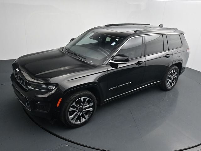 Used 2025 Jeep Grand Cherokee L Overland w/ Luxury Tech Group IV AWD/4WD image 28