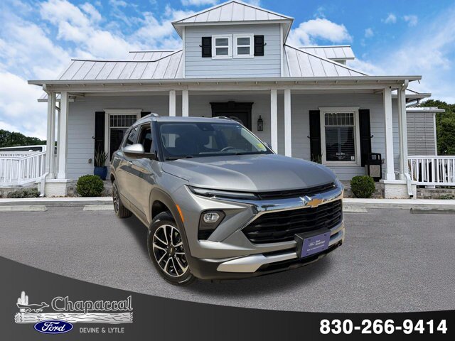 Used 2025 Chevrolet TrailBlazer LT AWD/4WD image 17