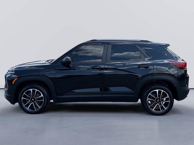 Used 2024 Chevrolet TrailBlazer LT FWD image 2