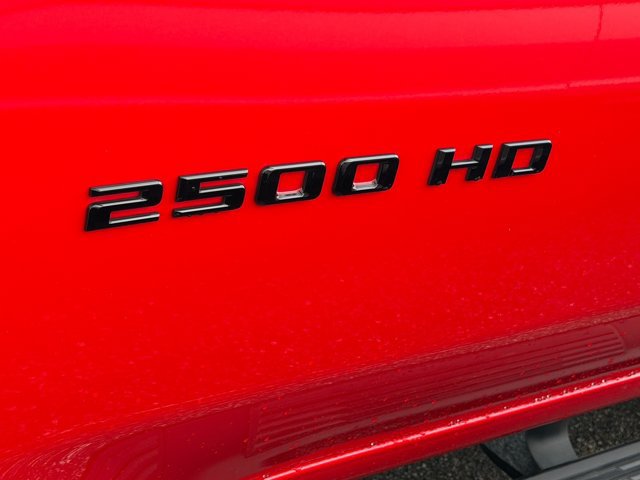 Used 2022 Chevrolet Silverado 2500 Custom w/ Custom Value Package AWD/4WD image 9