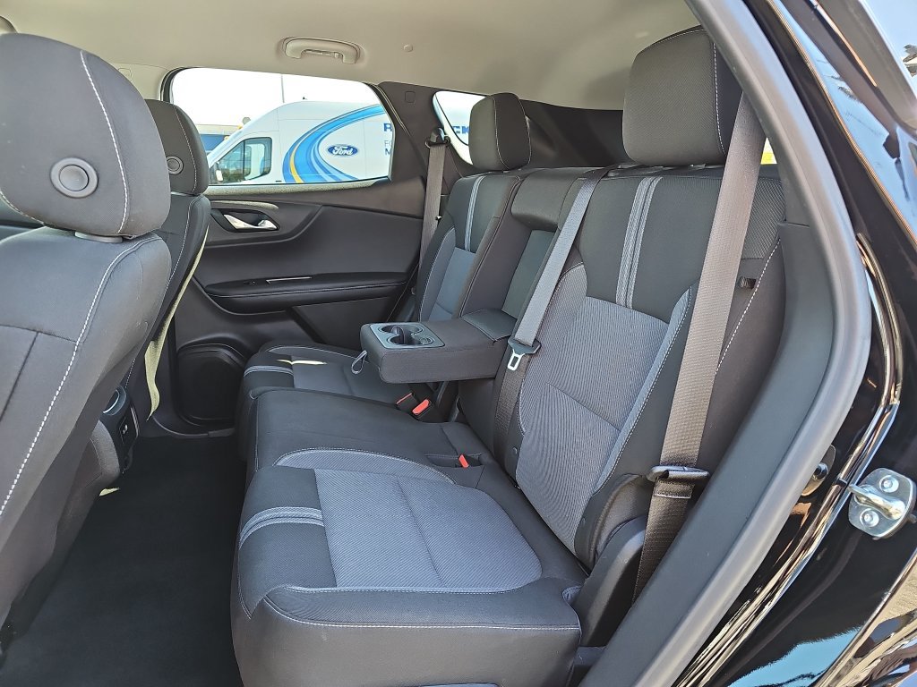 Used 2025 Chevrolet Blazer LT FWD image 14
