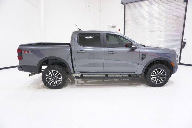 Certified 2025 Ford Ranger Lariat w/ FX4 Off-Road Package AWD/4WD image 4