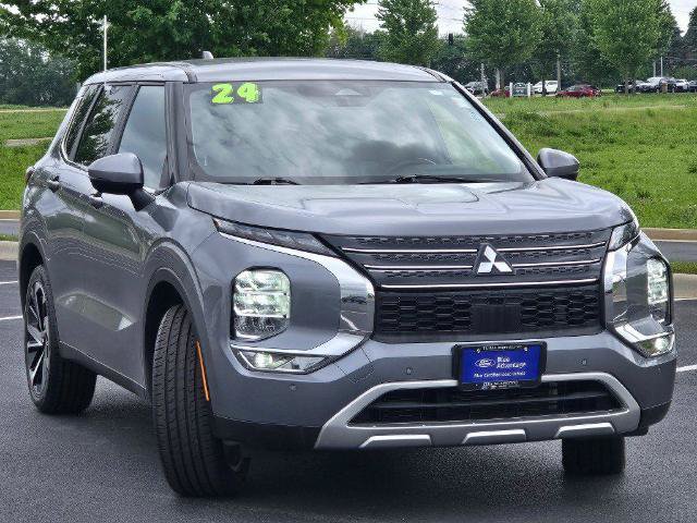 Used 2024 Mitsubishi Outlander SE FWD image 3
