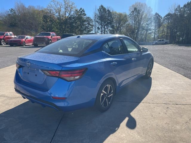 Used 2025 Nissan Sentra SV image 4
