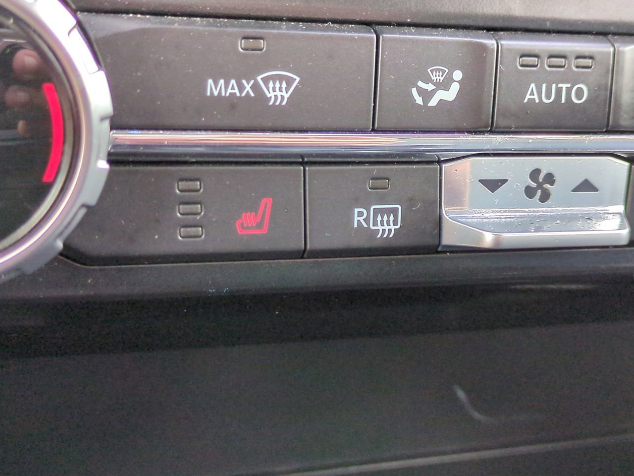 Certified 2022 Ford F150 XLT w/ Equipment Group 302A High image 21