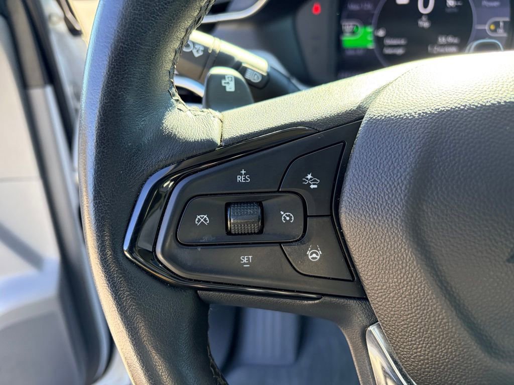 Used 2023 Chevrolet Bolt EUV Premier w/ Sun & Sound Package image 10