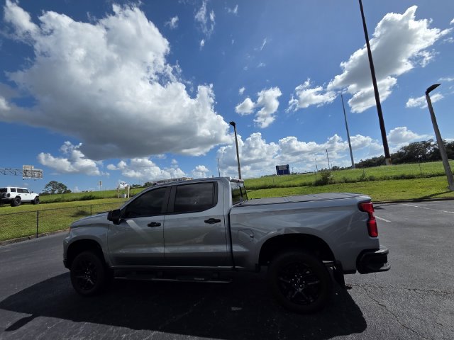 Used 2025 Chevrolet Silverado 1500 LT Trail Boss w/ LT Trail Boss Premium Package AWD/4WD image 8