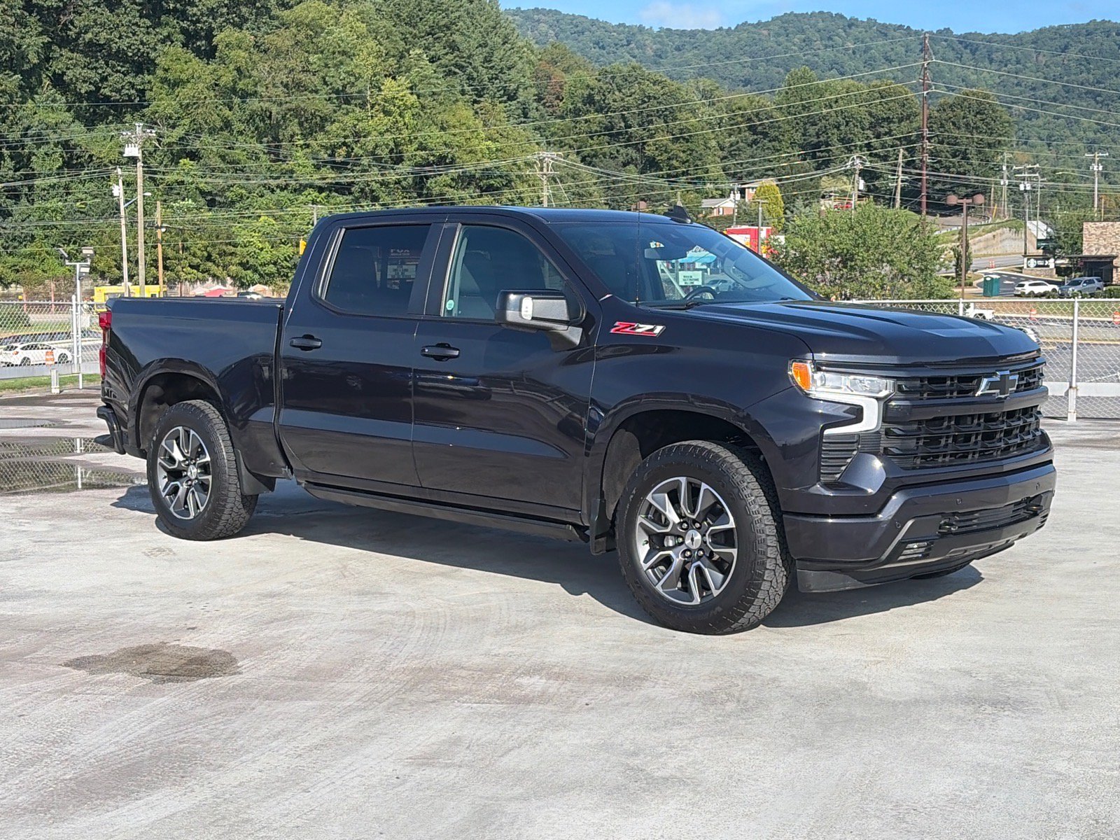 Used 2024 Chevrolet Silverado 1500 RST AWD/4WD image 1
