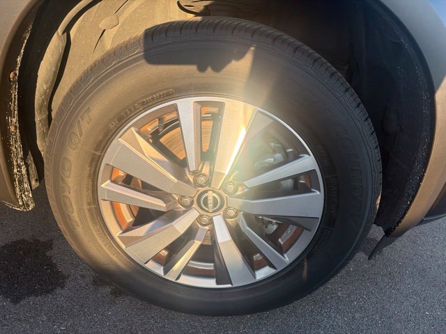 Used 2022 Nissan Pathfinder SL AWD/4WD image 4