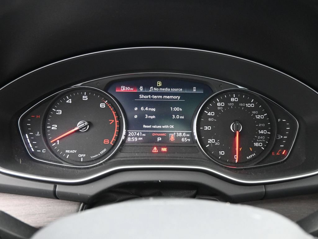 Used 2023 Audi Q5 2.0T Premium w/ Convenience Package AWD/4WD image 14