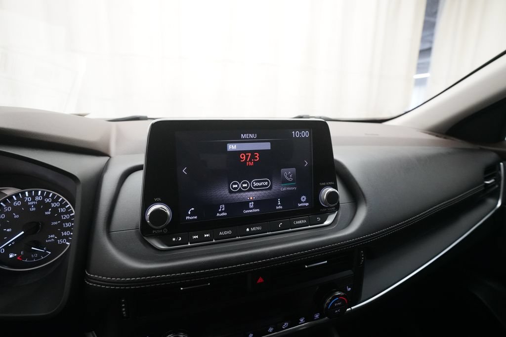 Used 2021 Nissan Rogue S AWD/4WD image 7