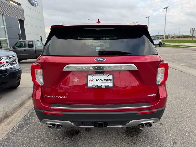 Certified 2020 Ford Explorer Platinum w/ Premium Technology Package AWD/4WD image 2