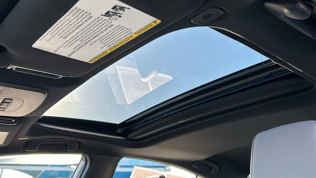 Used 2025 Toyota Camry SE w/ Multimedia Upgrade Package image 23