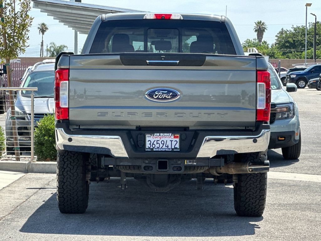Certified 2019 Ford F350 XLT w/ XLT Premium Package AWD/4WD image 4