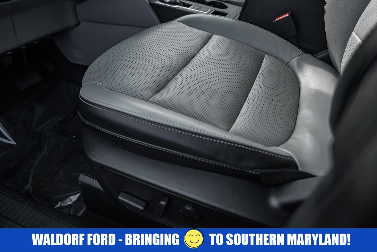 Certified 2023 Ford Escape Platinum image 37