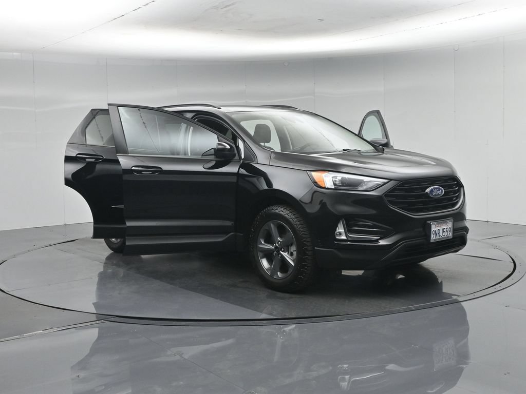 Certified 2024 Ford Edge SEL w/ Sport Appearance Package AWD/4WD image 31