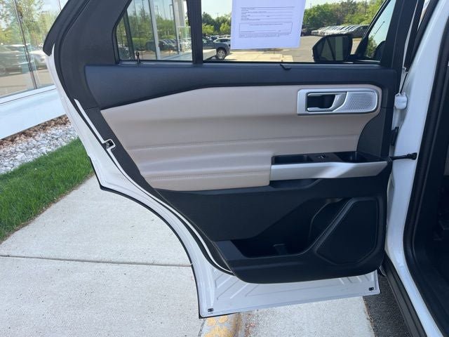 Certified 2023 Ford Explorer Limited w/ Limited Technology Package AWD/4WD image 19