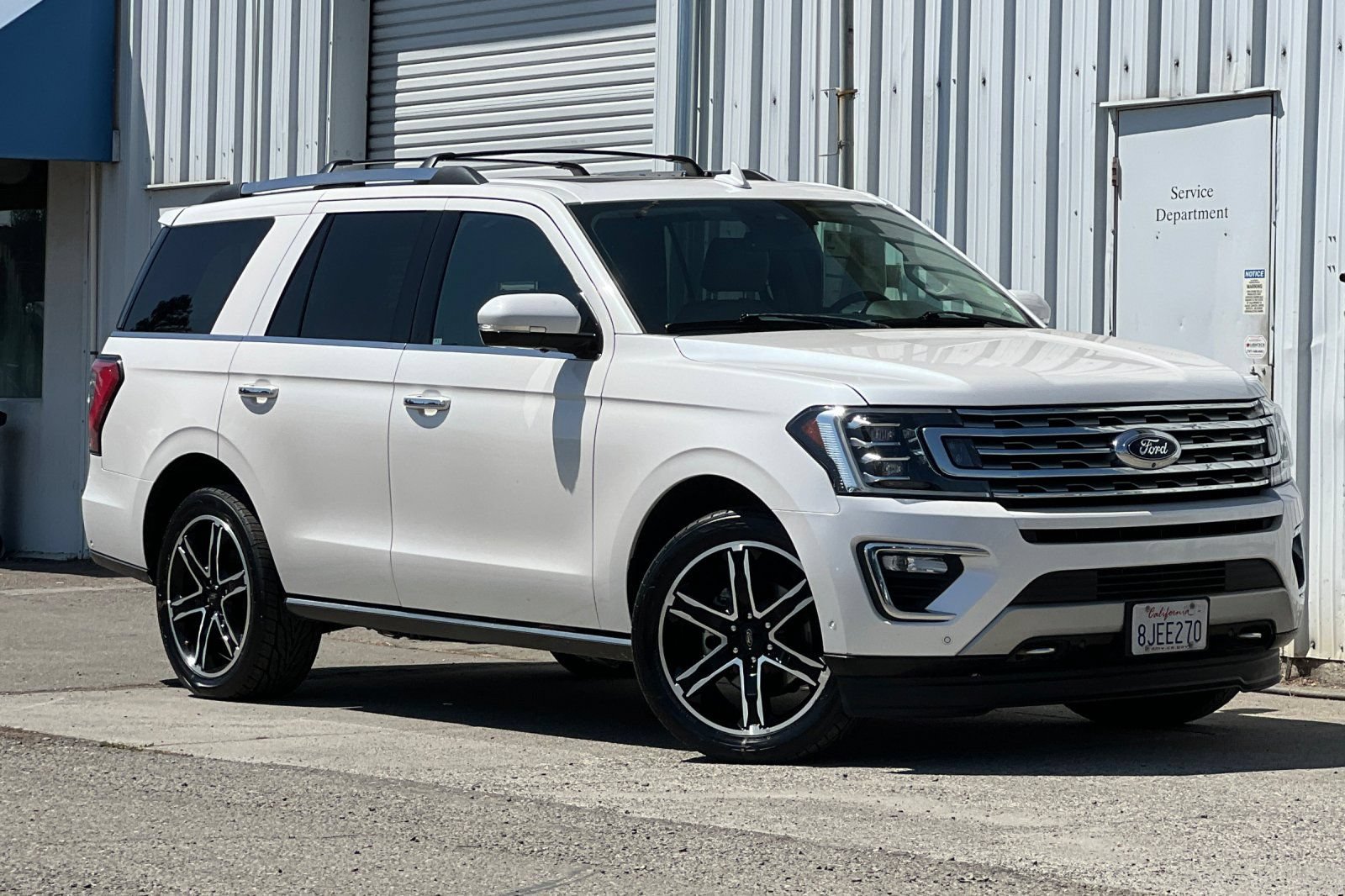 Certified 2019 Ford Expedition Limited w/ Special Edition Package AWD/4WD image 2