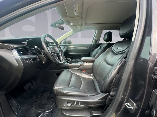 Used 2019 Cadillac XT5 Luxury w/ Advanced Security Package FWD image 10