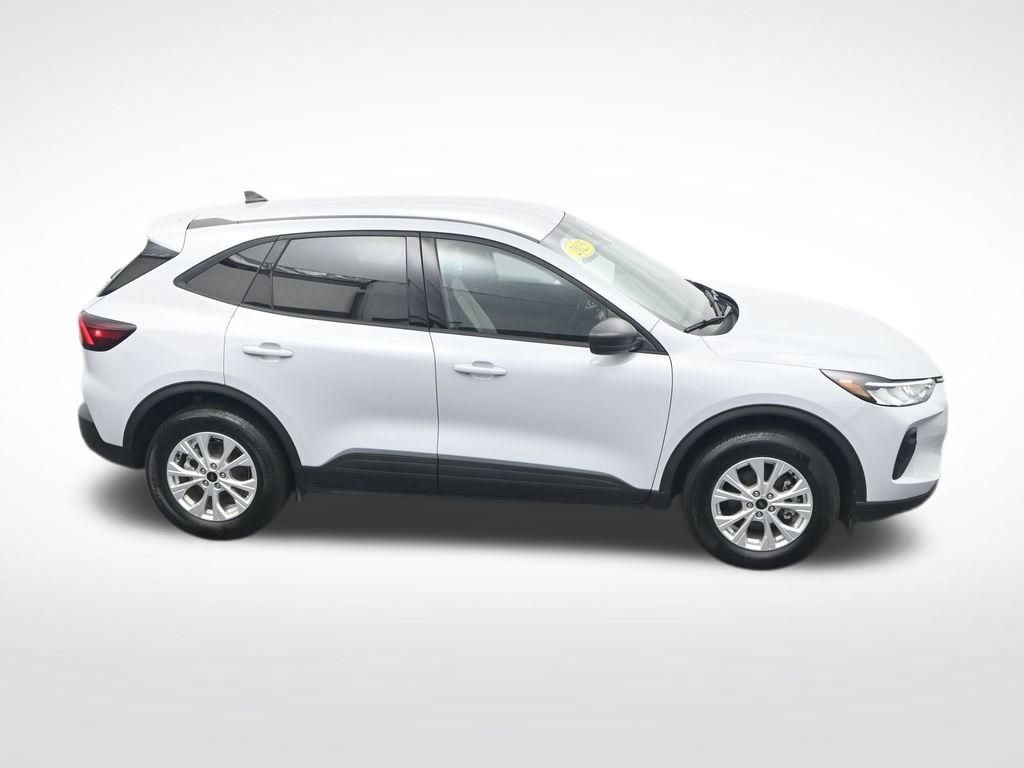 Certified 2025 Ford Escape Active w/ Cold Weather Package AWD/4WD image 27