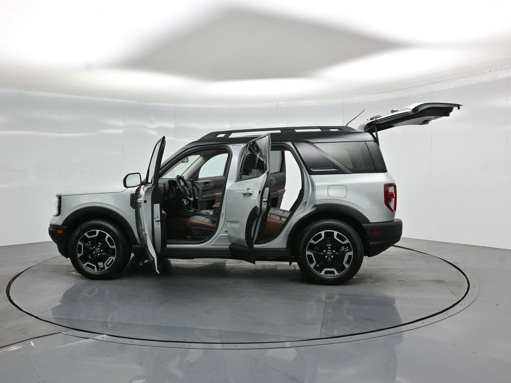 Certified 2022 Ford Bronco Sport Outer Banks w/ Tech Package AWD/4WD image 39