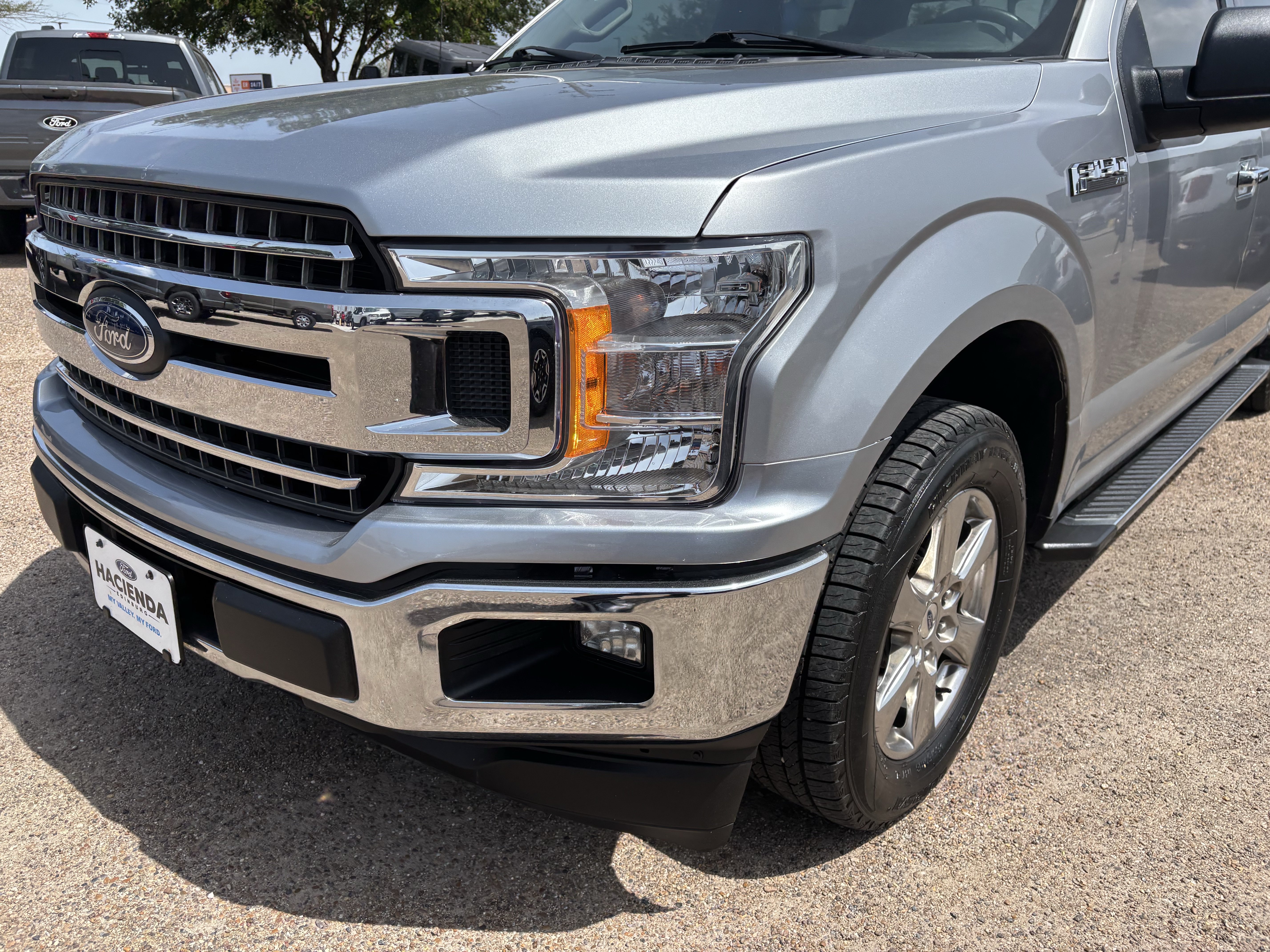 Certified 2020 Ford F150 XLT w/ Equipment Group 302A Luxury RWD image 7
