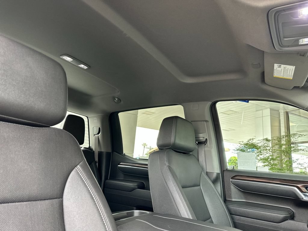 Used 2025 GMC Sierra 1500 SLT w/ SLT Premium Package RWD image 15