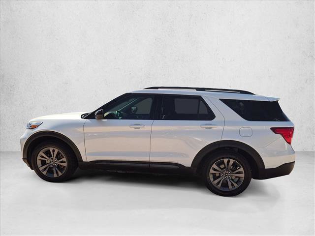Certified 2022 Ford Explorer XLT w/ Equipment Group 202A RWD image 9