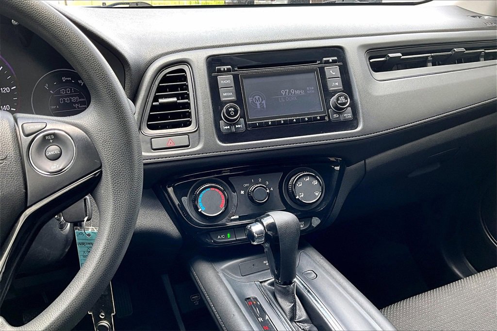 Used 2020 Honda HR-V LX image 9