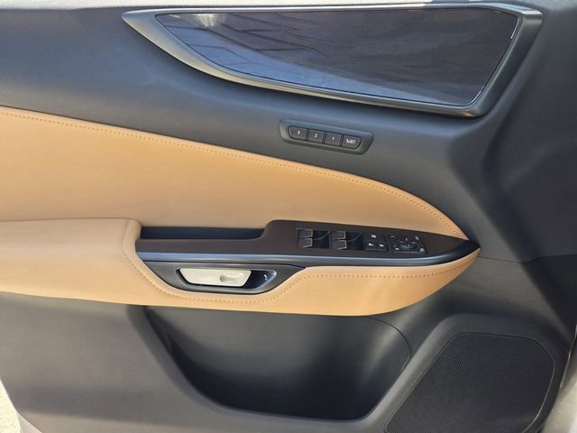 Used 2025 Lexus NX 250 FWD w/ Accessory Package (2T) image 23