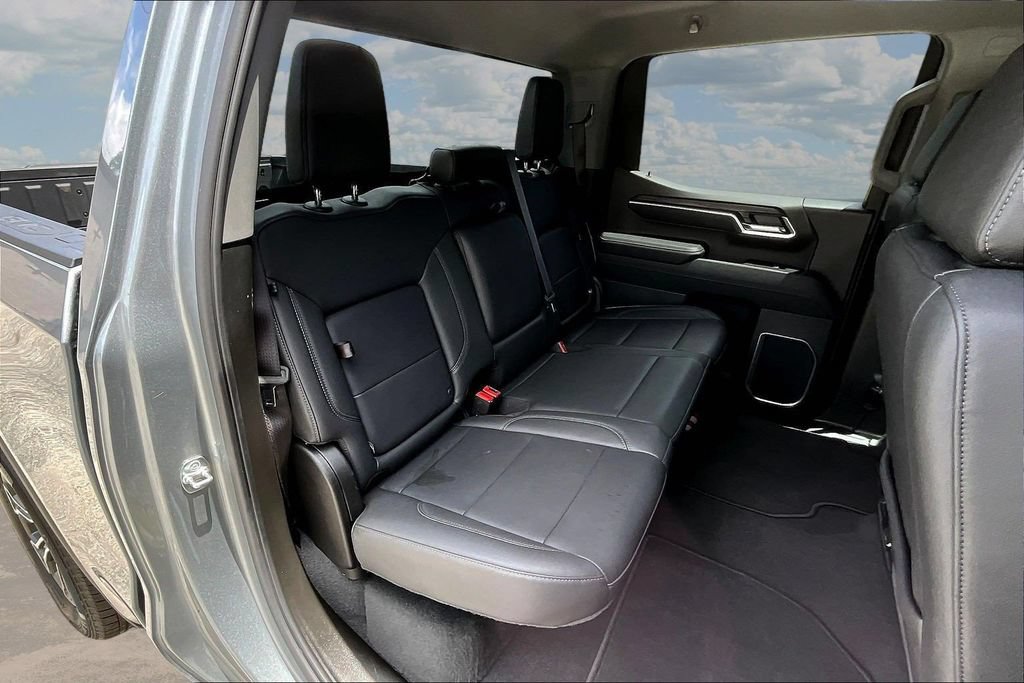 Used 2026 GMC Sierra 1500 SLT AWD/4WD image 28