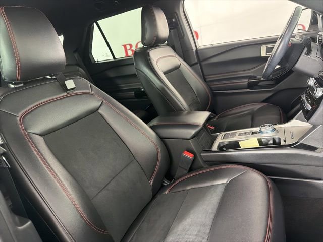 Certified 2022 Ford Explorer ST-Line image 16
