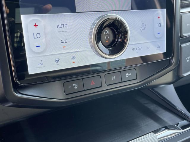 Certified 2024 Ford F150 Lightning Flash AWD/4WD image 25