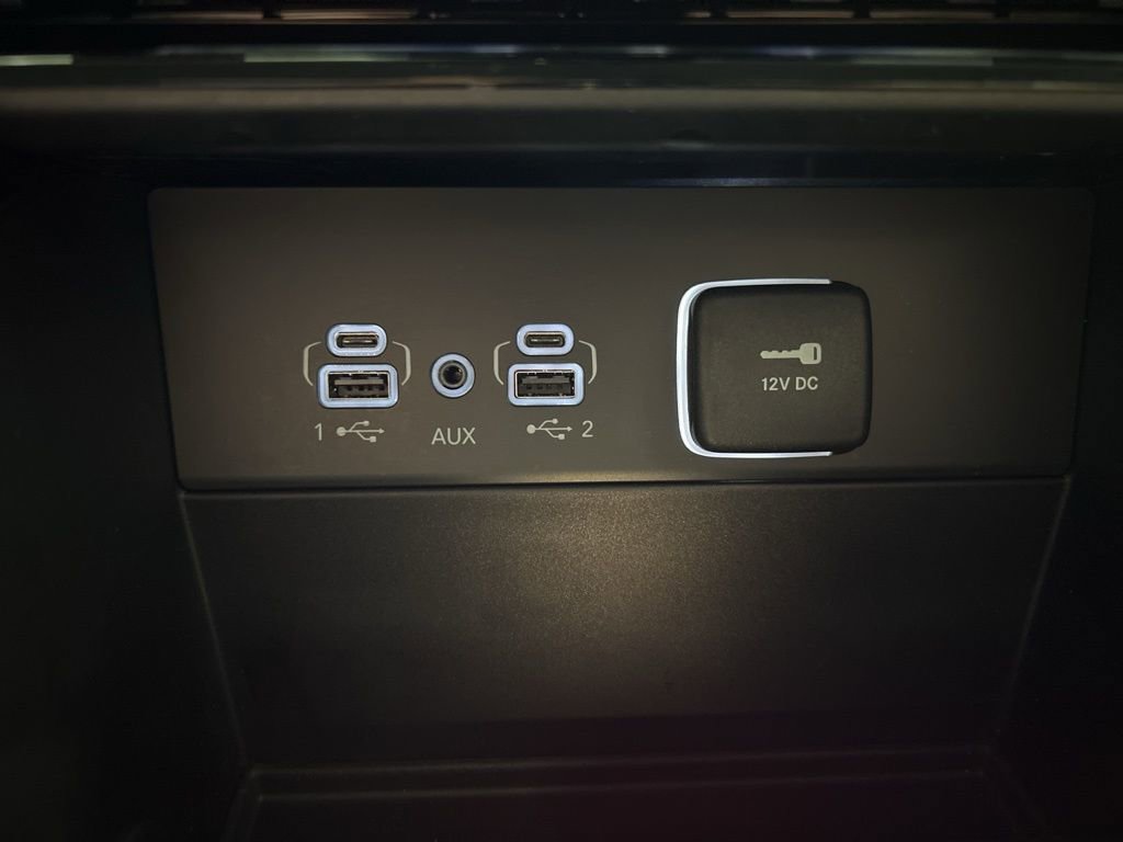 Used 2023 Jeep Grand Cherokee L Limited image 20