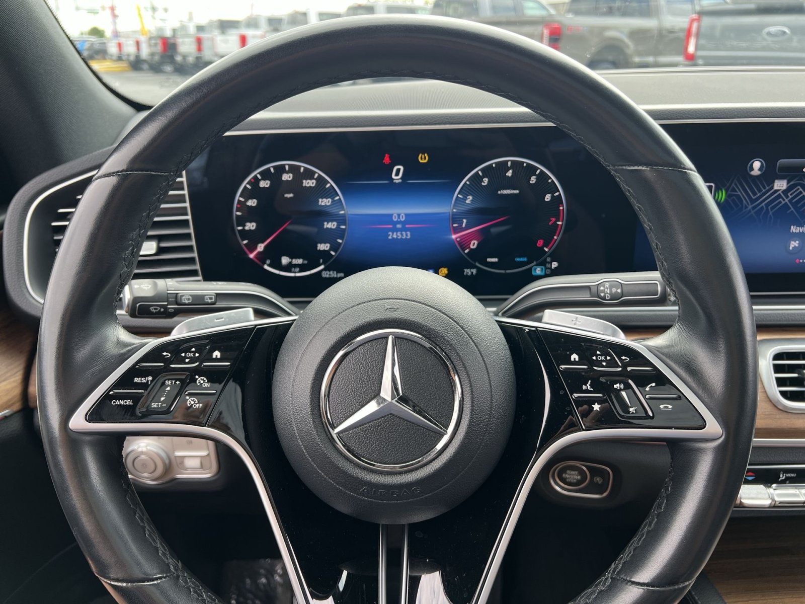 Used 2025 Mercedes-Benz GLE 350 4MATIC image 15