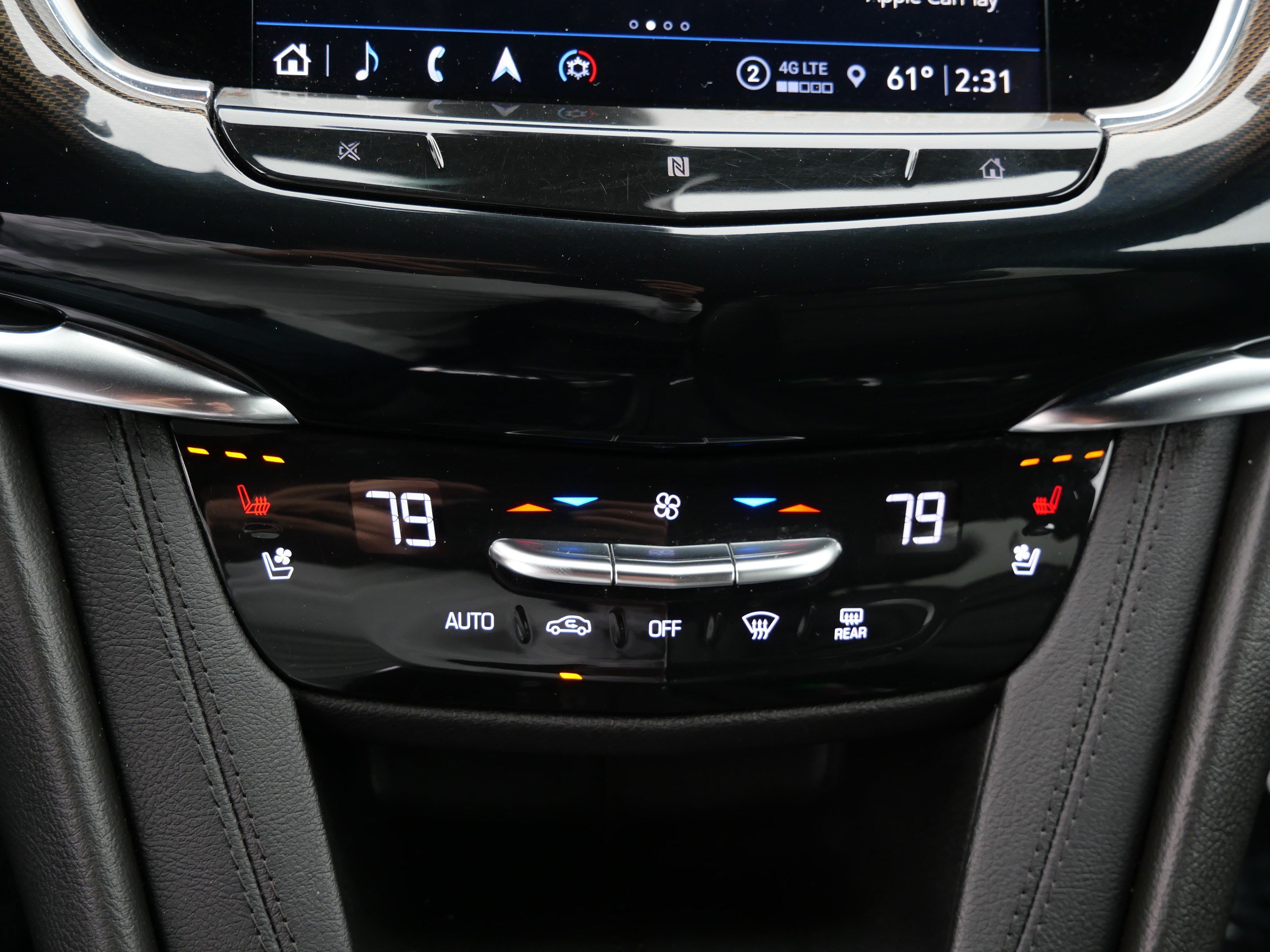 Used 2021 Cadillac XT6 Premium Luxury w/ Platinum Package AWD/4WD image 23