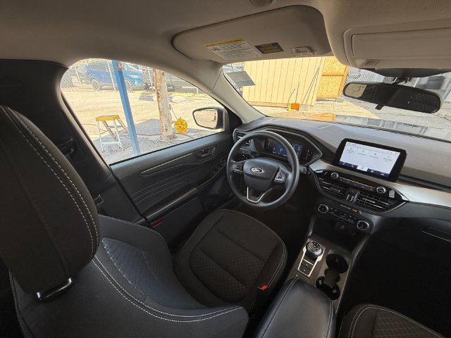 Certified 2025 Ford Escape Active FWD image 13