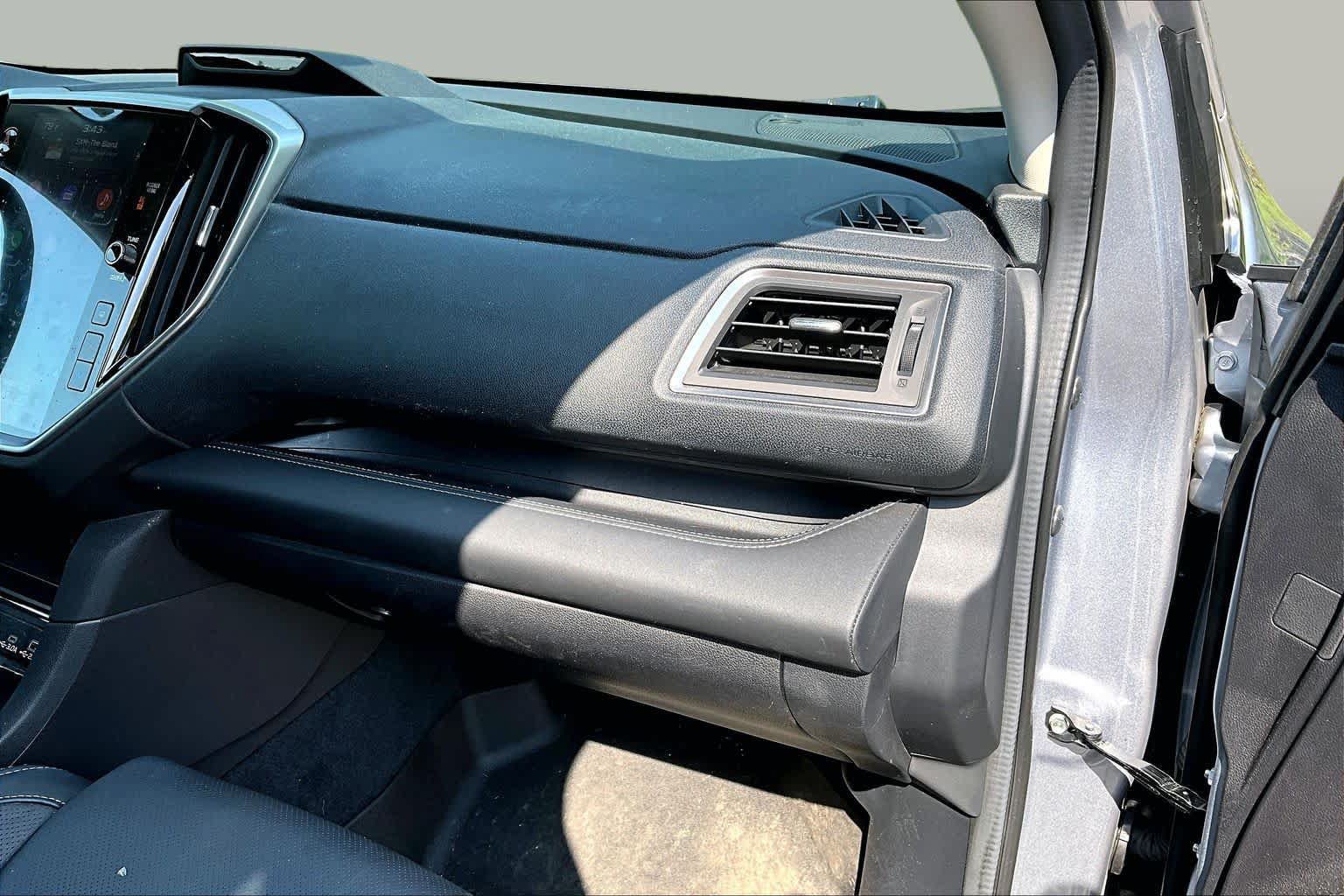Used 2024 Subaru Ascent Limited w/ Technology Package AWD/4WD image 19