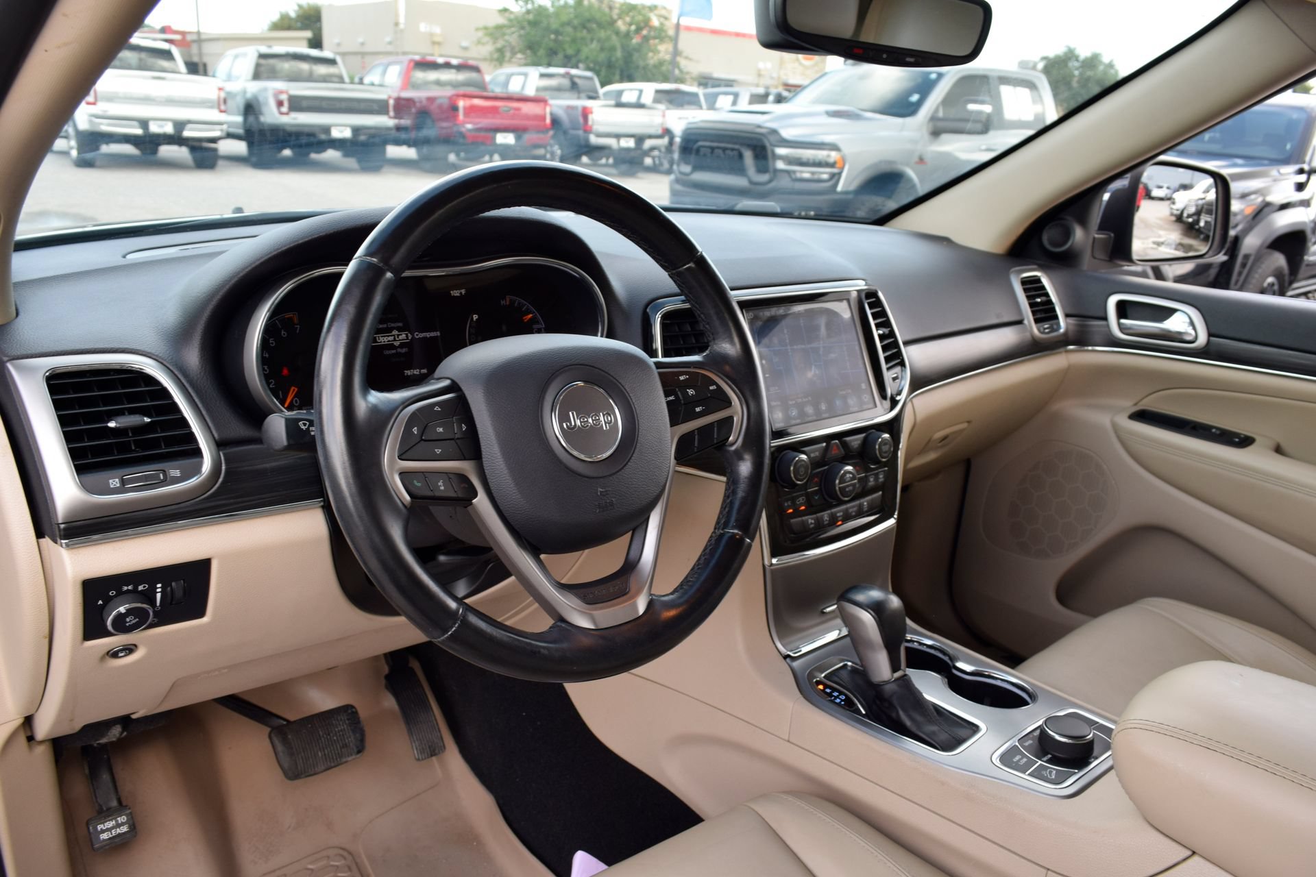 Used 2020 Jeep Grand Cherokee Limited AWD/4WD image 12