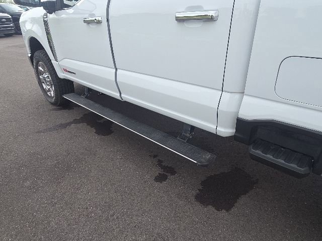 Certified 2024 Ford F350 Lariat w/ Lariat Ultimate Package AWD/4WD image 16