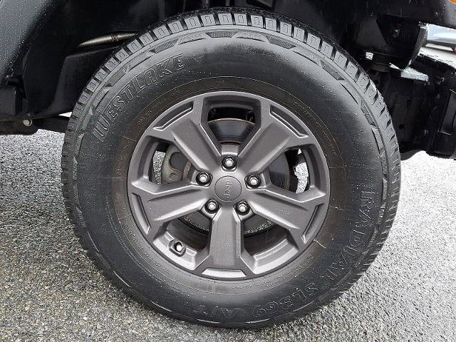 Used 2018 Jeep Wrangler Unlimited Rubicon AWD/4WD image 8