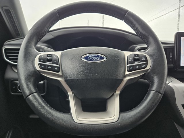 Certified 2023 Ford Explorer XLT w/ Equipment Group 202A AWD/4WD image 18