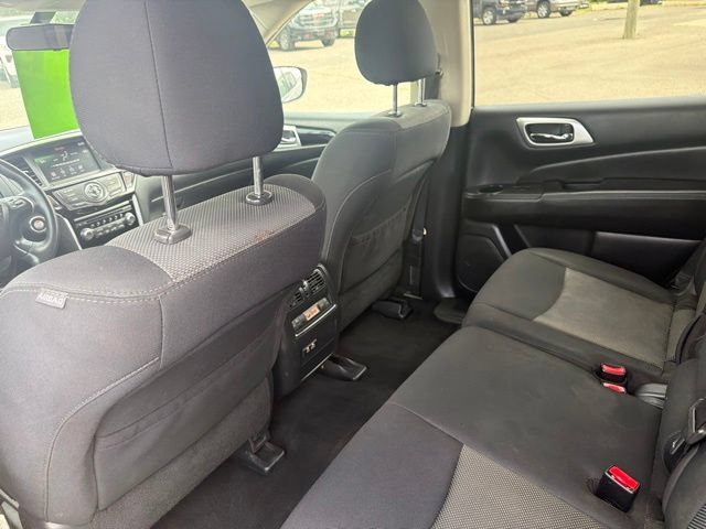Used 2019 Nissan Pathfinder S AWD/4WD image 19