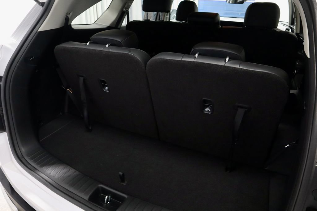 Used 2025 Kia Sorento S image 14