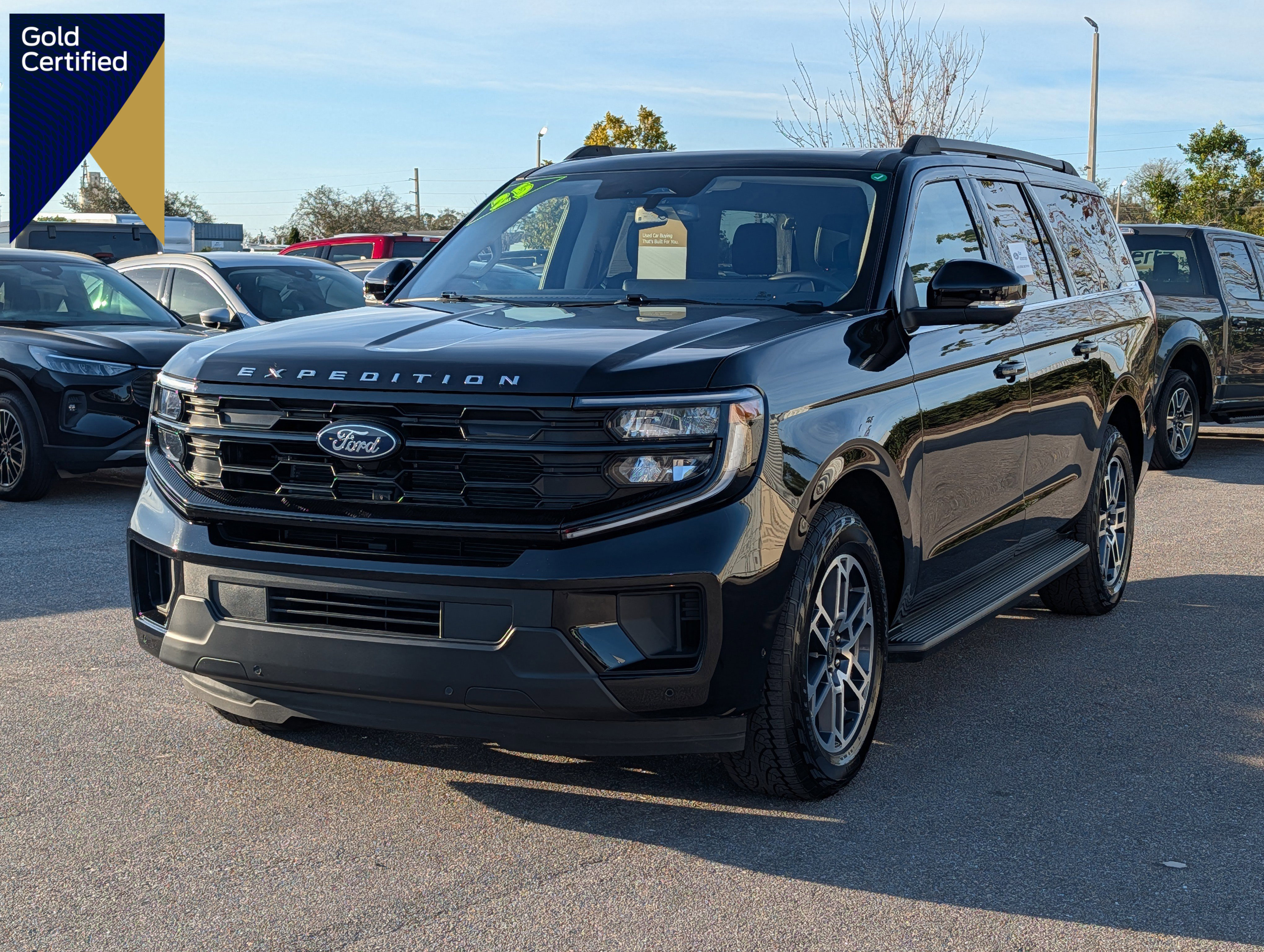 Certified 2025 Ford Expedition Max Active image 1